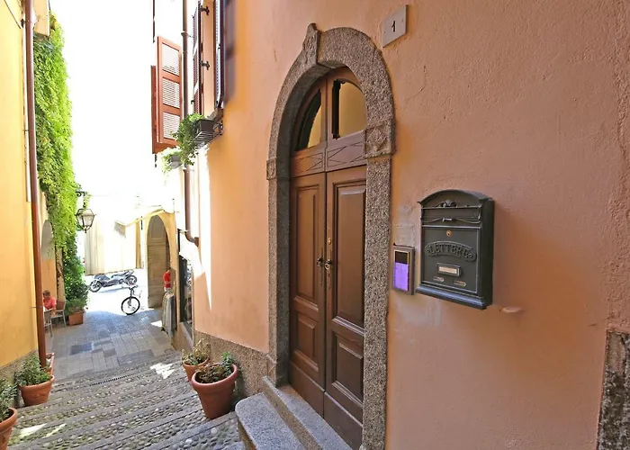 Salita Plinio 1