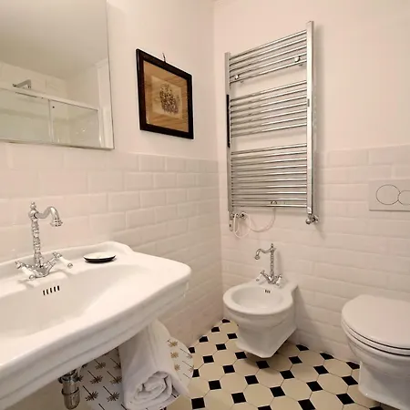 Apartment Salita Plinio 1 *