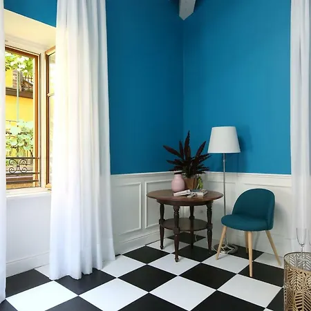 Salita Plinio 1 Apartment